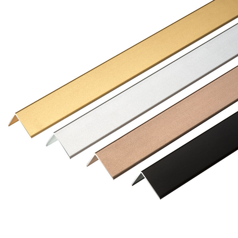 Tiras anticolisión del protector de la esquina de la teja de la pared de aluminio de aluminio del ajuste