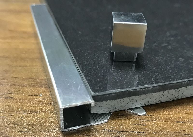 Ajuste de la teja para el proveedor profesional del perfil de aluminio de la protuberancia