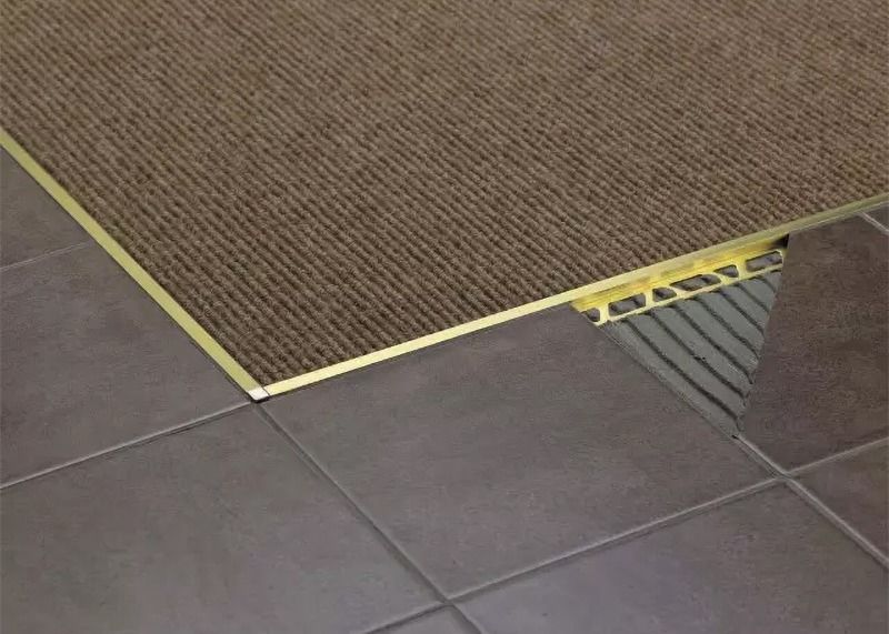 Introducción de la clasificación de la decoración del ajuste de la esquina de la baldosa cerámica