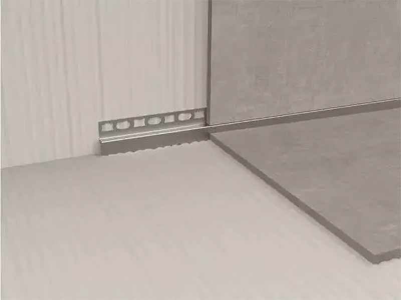El acabamiento del metal del ajuste del borde de la teja de la aleación de aluminio pela la decoración de la teja de la pared