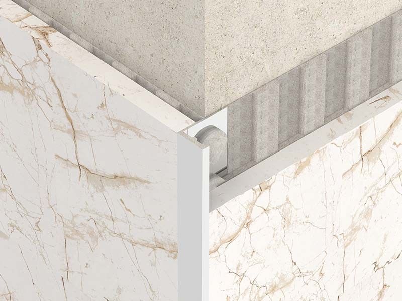 Frontera Bullnose decorativa de acero inoxidable brillante del metal plateado del ajuste de la teja de los 2.5m