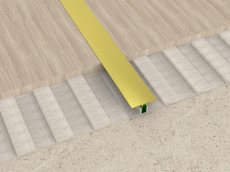 La tira de transición de aluminio de la decoración de madera del piso T formó el metal