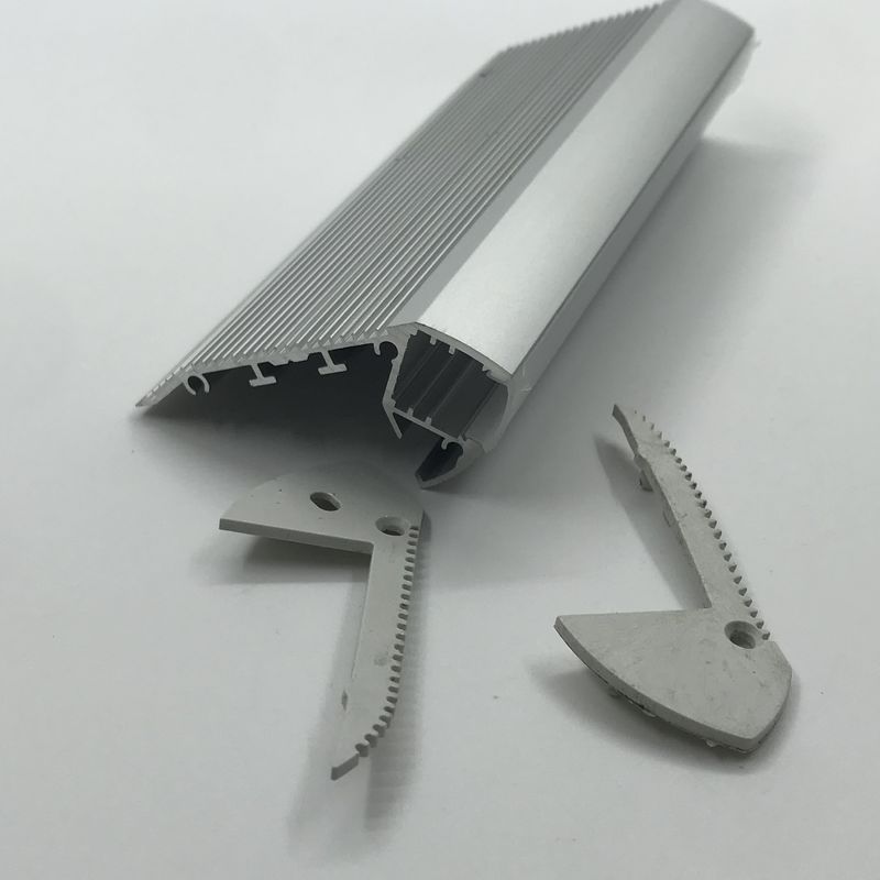 Perfiles de aluminio del resbalón anti LED de la escalera