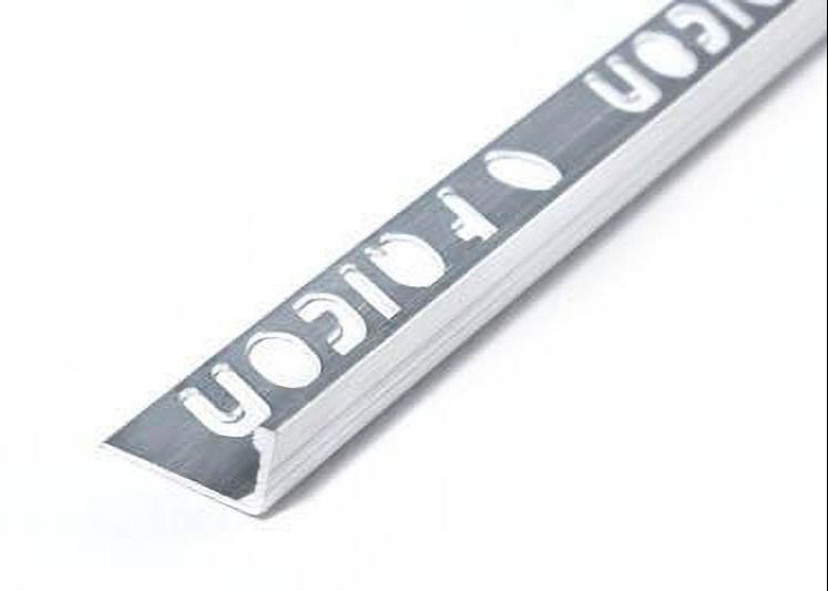 L forma la línea divisoria matálica-cerámica de aluminio del piso de Ridge Trims Profil Manufactures Aluminium del borde de la teja