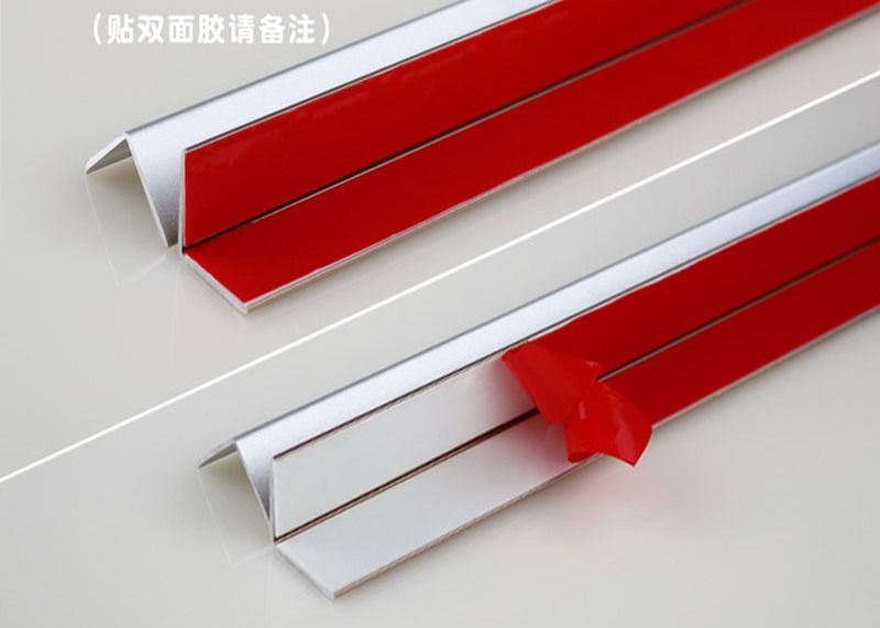 Tiras cerradas de aluminio de aluminio de la tira de transición de la decoración casera 2.0m m
