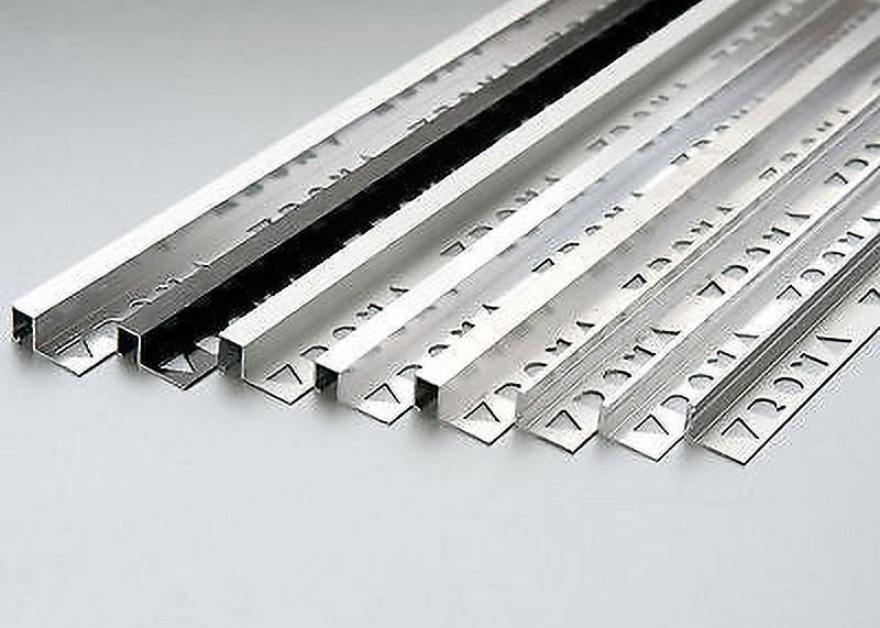 Arreglo para requisitos particulares de aluminio del perfil de la protuberancia para las tiras de ajuste de aluminio de la esquina del borde de la teja