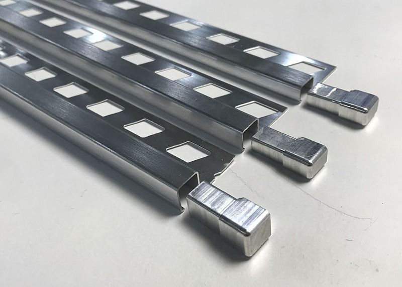 el ajuste de la esquina de aluminio de la teja del ajuste de aluminio de la teja de los 3.0m anodizó
