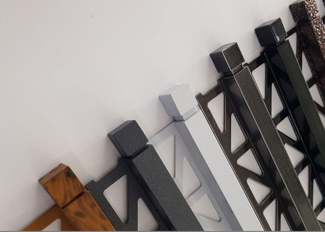 Tiras de ajuste de aluminio del borde para el perfil de aluminio de la protuberancia de la esquina del borde de la teja