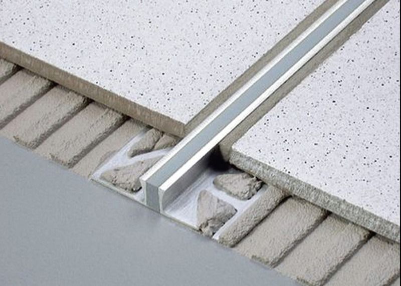 Junta de aluminio del movimiento de la teja para el ajuste de madera de Andtile del piso de la junta del control de la extensión