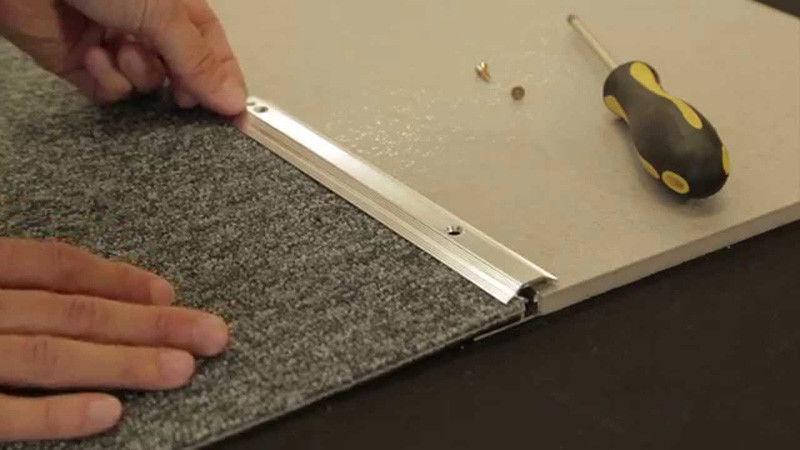 Tiras que acodan del ajuste de aluminio de la alfombra de la electroforesis para el piso