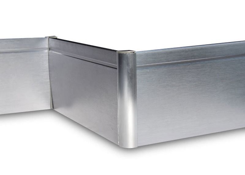 La cocina cepilló el tablero que bordeaba de aluminio del pedestal de aluminio que bordeaba
