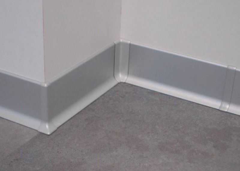 Línea de aluminio anodizada radiador del tablero que bordea del rodapié del tablero que bordea