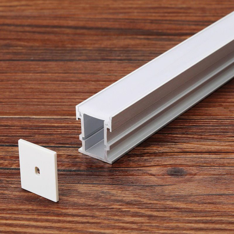 Perfiles de aluminio pulidos sacados de las protuberancias industriales LED el 1.8m