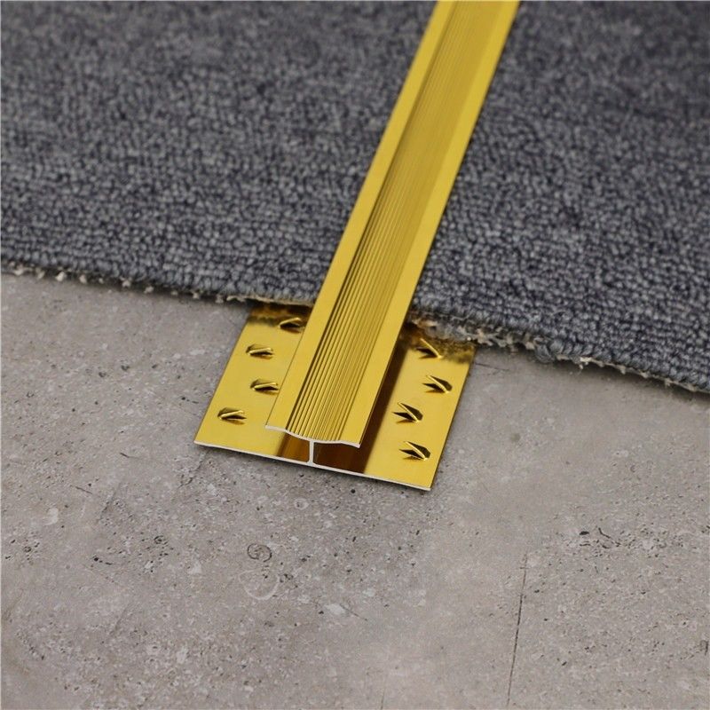 La alfombra pulida del metal del ajuste de la cubierta de la alfombra del ajuste del metal del ribete de la alfombra equipa la instalación