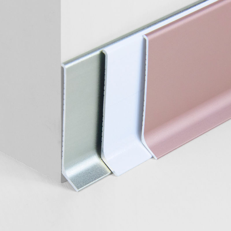 Tablero que bordea de aluminio de plata cepillado 60m m para la protección de borde de la pared