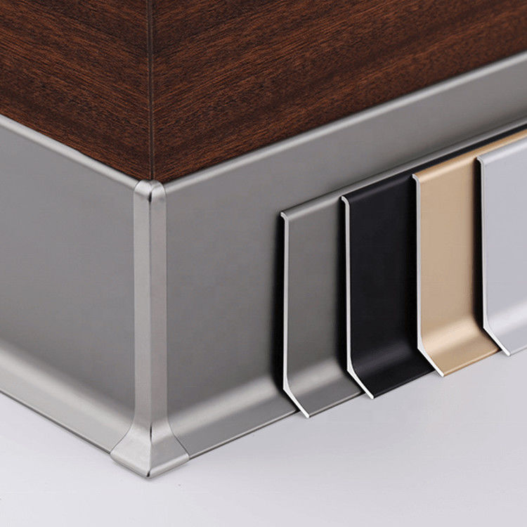 Accesorios comunes de los rodapiés del finger de aluminio decorativo del tablero que bordea del piso