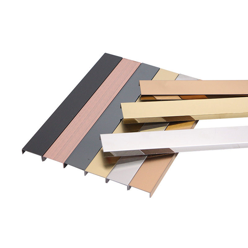 Tiras de ajuste de aluminio de oro de la teja del metal del ajuste del borde de la teja del cuarto de baño del canal U 15m m