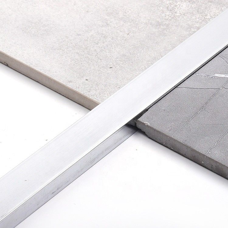 tira de transición de acero inoxidable de aluminio de la pared de 6m m de la madera contrachapada de plata del piso en forma de &quot;U&quot;