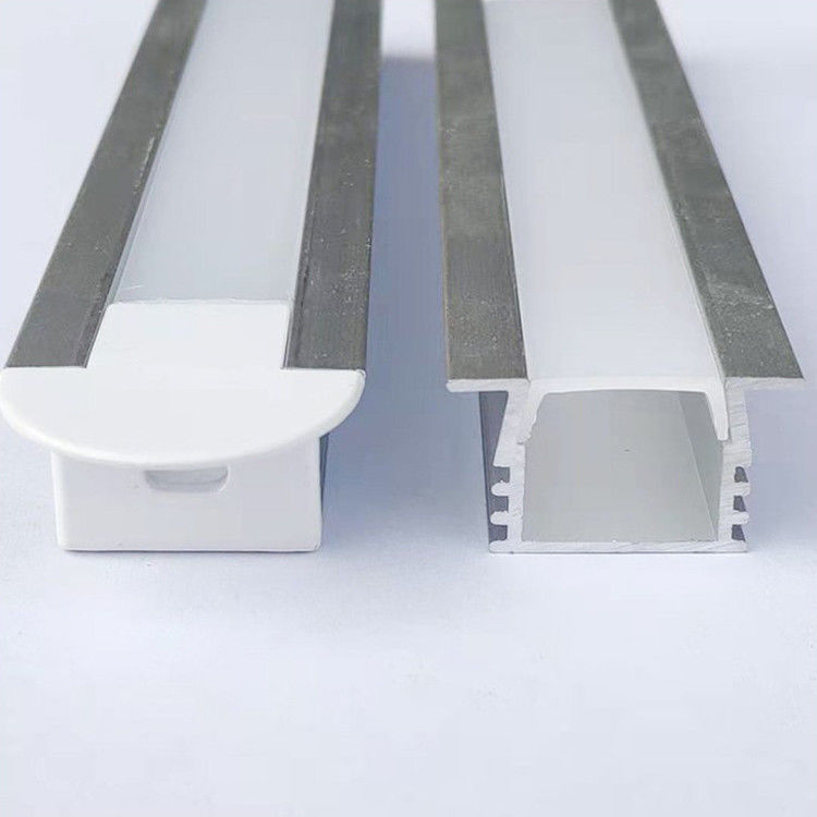 los 2.7m ahuecaron el perfil de aluminio del LED para la luz de tira llevada