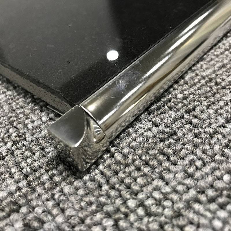 Ajuste de acero inoxidable de la teja de los accesorios de la teja para las tiras de la baldosa cerámica de la decoración SS201 de la pared