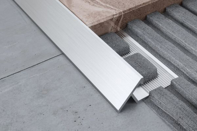 Tiras de transición de aluminio del piso del ajuste de la teja del hotel